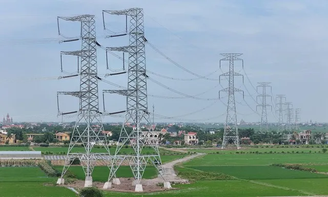 Đường dây 500 kV mạch 3 với loạt kỷ lục về thời gian thi công, khối lượng công việc