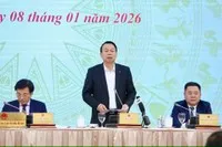 Thứ trưởng Bộ Tài chính Nguyễn Đức Chi trao đổi với báo chí tại họp báo Chính phủ chiều 8/1. Ảnh: Đức Minh