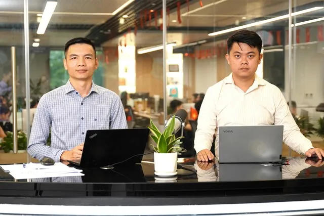 Ông Trần Minh Toản - Giám đốc Tài Chính CTCP Chứng khoán DSC và ông Vũ Hoàng Nam - Giám đốc Phát triển Kinh doanh Chi nhánh HCM
