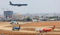 Sân bay Tân Sơn Nhất hiện đang quá tải nên việc chuyển các chuyến bay quốc tế sang Sân bay Long Thành sẽ giảm tải rất lớn cho Tân Sơn Nhất