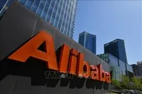 Biểu tượng Alibaba tại trụ sở ở Bắc Kinh, Trung Quốc. Ảnh: AFP/TTXVN