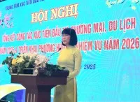 Bà Quảng Xuân Lụa, Giám đốc Trung tâm Xúc tiến Đầu tư, Thương mại và Du lịch tỉnh An Giang phát biểu tại Hội nghị