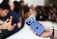 Điện thoại iPhone của Apple được giới thiệu tại Cupertino, California, Mỹ ngày 9/9/2025. Ảnh: THX/TTXVN