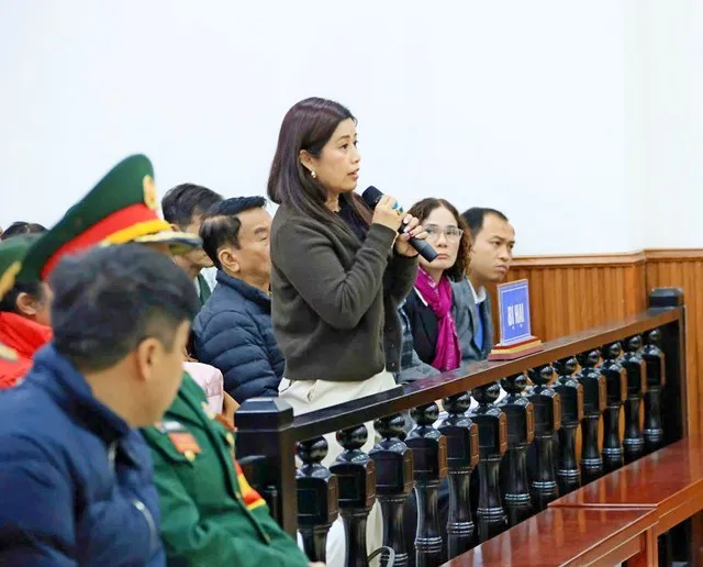 Nguyễn Thị Hằng, chị gái Hậu, Phó tổng giám đốc Tập đoàn Phúc Sơn.