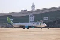 Tàu bay của Bamboo Airways hạ cánh tại Cảng hàng không quốc tế Long Thành.