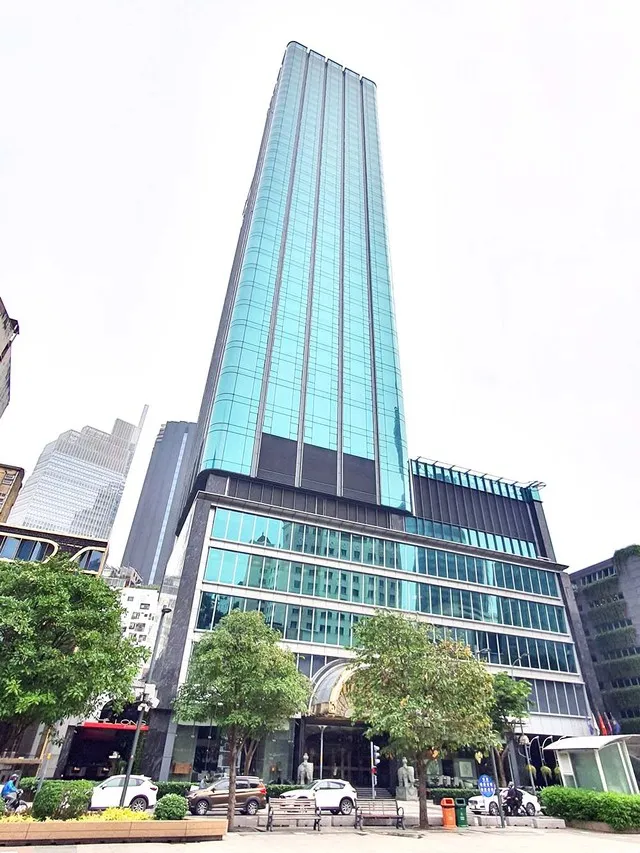 Tòa nhà Times Square nằm tại vị trí đắc địa ở trung tâm quận 1 (TP.HCM). Ảnh: Lê Toàn