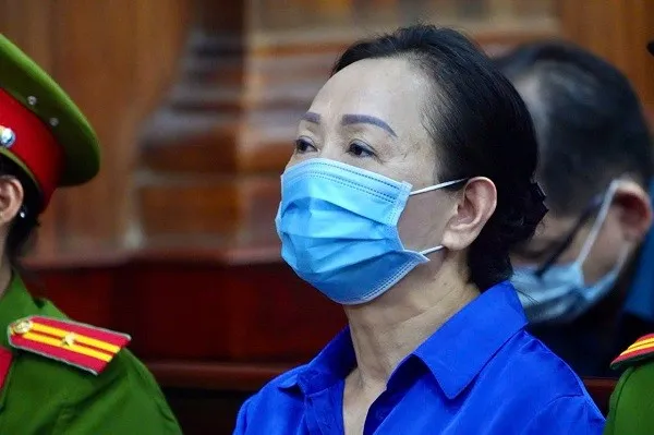 Bị cáo Trương Mỹ Lan, cựu Chủ tịch HĐQT Tập đoàn Vạn Thịnh Phát tại tòa.