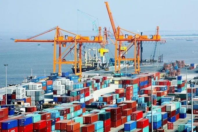 Hội nghị giao ban xúc tiến thương mại với Thương vụ Việt Nam ở nước ngoài bàn giải pháp thích ứng chính sách thuế mới, bảo vệ thị trường xuất khẩu. 