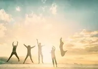 Nhiều doanh nghiệp đã tăng ngân sách mua tặng cho cán bộ, nhân viên sản phẩm bảo hiểm chăm sóc sức khỏe
