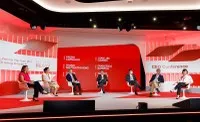 Bà Tina Nguyễn, Tổng giám đốc Generali Việt Nam (bìa phải) tham dự Hội nghị CEO toàn cầu của Tập đoàn Generali tại Milan, Italia.