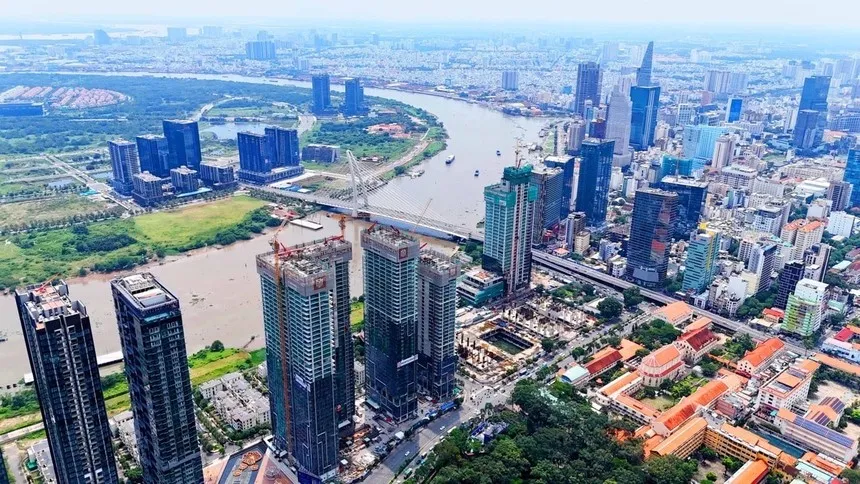 Bất động sản “tít mù” với tín dụng và trái phiếu 