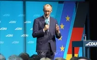 Lãnh đạo đảng Liên minh Dân chủ/Xã hội Cơ đốc giáo (CDU/CSU) Đức Friedrich Merz phát biểu vận động cử tri trước cuộc bầu cử Quốc hội tại Berlin, ngày 23/2/2025. (Ảnh: Kyodo/TTXVN)
