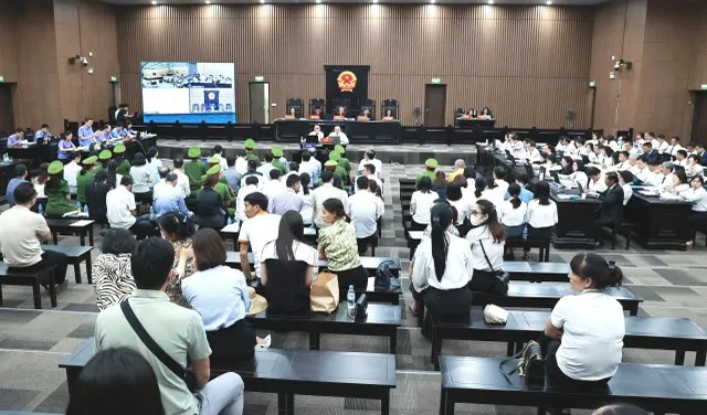 Phiên toà xử ông Trịnh Văn Quyết và 49 đồng phạm sáng 24/7