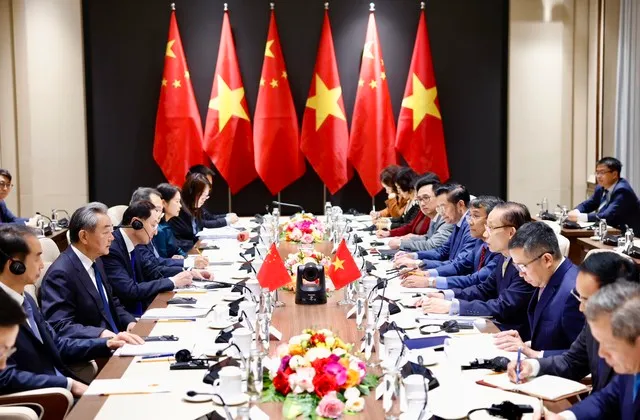 Hai bên trao đổi chân thành, thẳng thắn về vấn đề trên biển và các vấn đề quốc tế, khu vực cùng quan tâm.