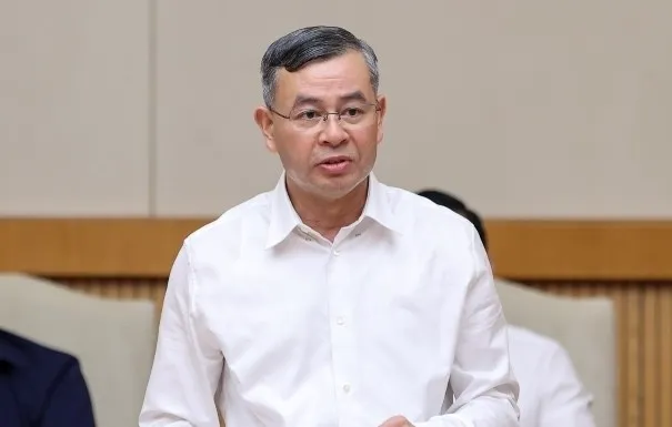 Bộ trưởng Bộ Tài chính Ngô Văn Tuấn báo cáo tại Phiên họp - Ảnh: VGP.