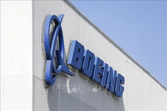 Biểu tượng Boeing tại nhà máy ở Renton, Washington, Mỹ. Ảnh tư liệu: AFP/TTXVN