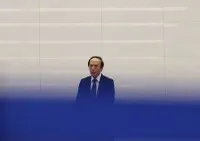 BOJ nghiêng về khả năng tăng lãi suất trong ngắn hạn