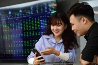 Các chuyên gia điểm tên nhóm cổ phiếu triển vọng