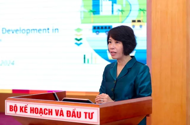Thứ trưởng Bộ Kế hoạch và Đầu tư Nguyễn Thị Bích Ngọc tại Hội thảo công bố Nghiên cứu