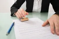 Nhiều ý kiến đề xuất bổ sung quy định công ty bảo hiểm phải đưa thông tin định danh đại lý vào hợp đồng bảo hiểm