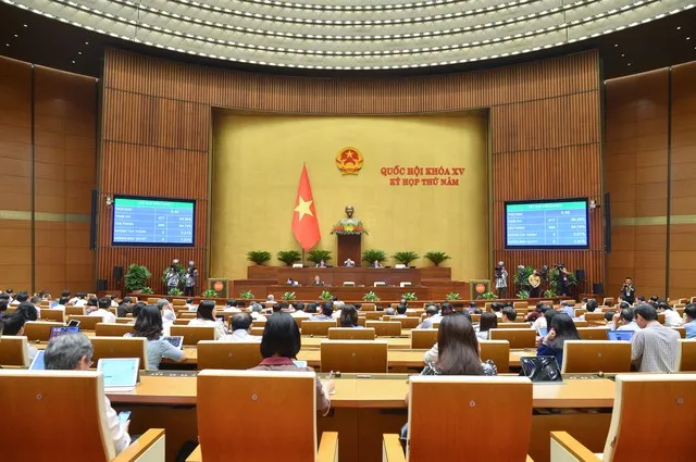 Các ĐBQH tham gia biểu quyết Luật Giao dịch điện tử (sửa đổi).