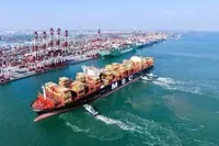 Căng thẳng thương mại gia tăng khi Trung Quốc và Canada trả đũa thuế quan của Mỹ