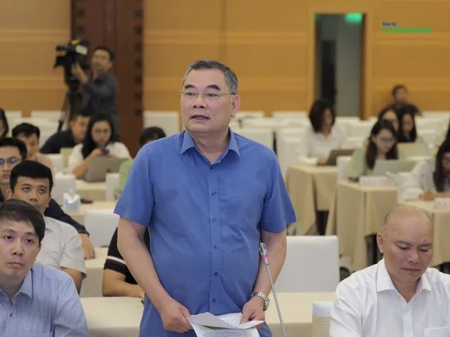 Trung tướng Tô Ân Xô, người phát ngôn Bộ Công an chia sẻ tại cuộc họp báo Chính phủ chiều 30/9 (Ảnh: H.Y)