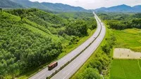 Một đoạn cao tốc Nội Bài - Lào Cai do VEC đầu tư, vận hành, khai thác.