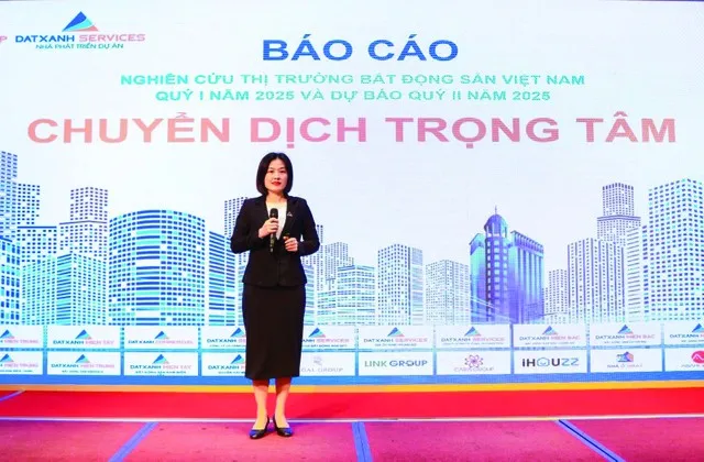 Bà Trịnh Thị Kim Liên - Giám đốc Kinh doanh Dat Xanh Services