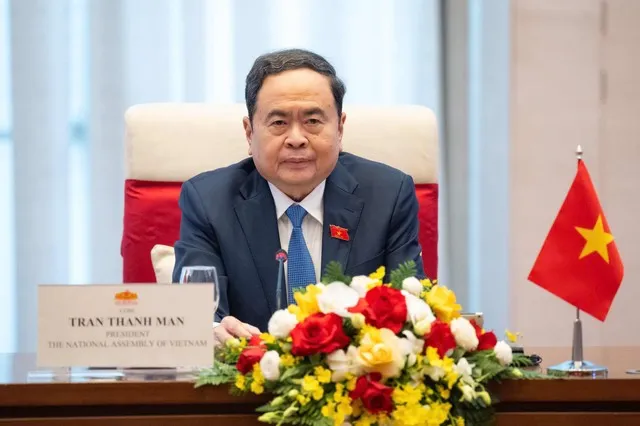 Chủ tịch Quốc hội Trần Thanh Mẫn chúc mừng những thành tựu to lớn, toàn diện và có ý nghĩa lịch sử mà Đảng, Nhà nước và nhân dân Lào.