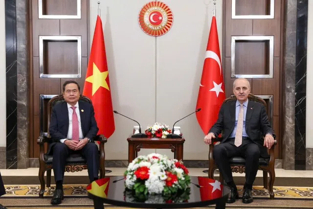 Chủ tịch Quốc hội Trần Thanh Mẫn hội kiến Chủ tịch Quốc hội Thổ Nhĩ Kỳ.