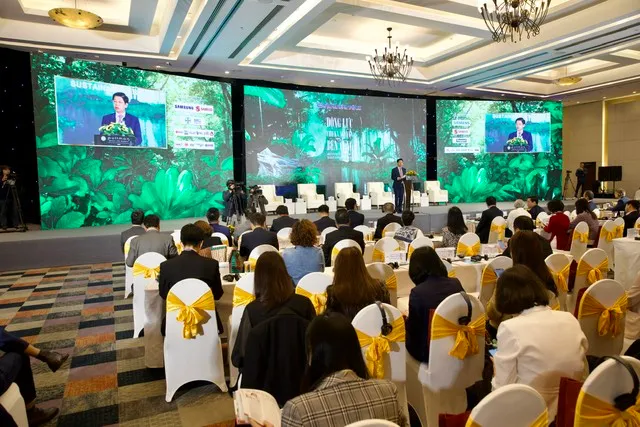 Các doanh nghiệp Việt Nam đã có chuyển đổi mạnh mẽ, góp phần xây dựng một nền kinh tế xanh, hiện thực hóa mục tiêu Net Zero vào năm 2050. Ảnh: Chí Cường.