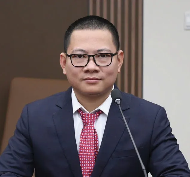 Ông Nguyễn Anh Khoa