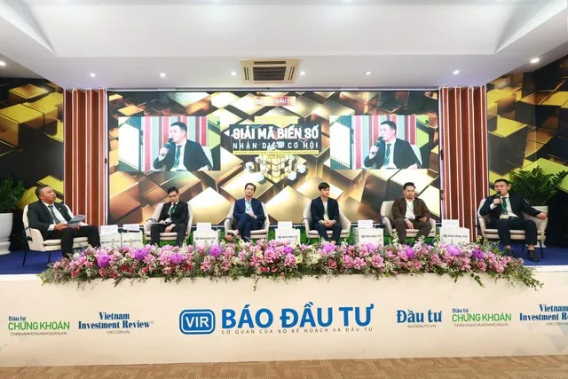 Hội thảo Đầu tư 2025: Giải mã biến số- Nhận diện cơ hội thu hút sự quan tâm của đông đảo nhà đầu tư. Ảnh Chí Cường.