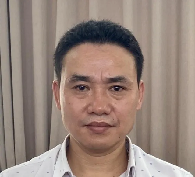 Bị can Trần Tùng, cựu Phó giám đốc Sở Ngoại vụ Thái Nguyên. Ảnh: BCA
