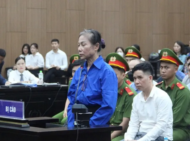 Cựu Bí thư Tỉnh ủy Vĩnh Phúc Hoàng Thị Thúy Lan bị đề nghị tuyên phạt 14-15 năm tù trước cáo buộc nhận hối lộ gần 50 tỷ đồng.