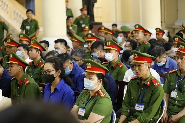 Hình ảnh phiên tòa