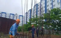 Dự án Chung cư cho người có thu nhập thấp tại Khu tái định cư Đại Địa Bảo - C đang được xây dựng.
