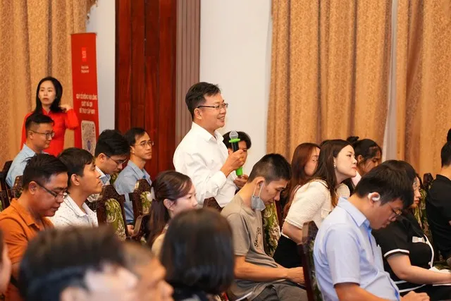 Cổ đông SSI đặt câu hỏi tại Đại hội