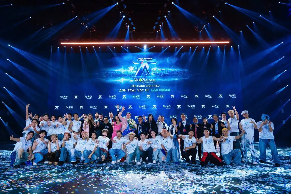 Ông Marc Knapper - Nguyên đại sứ Mỹ tại Việt Nam tham dự Anh Trai “Say Hi” Concert Las Vegas