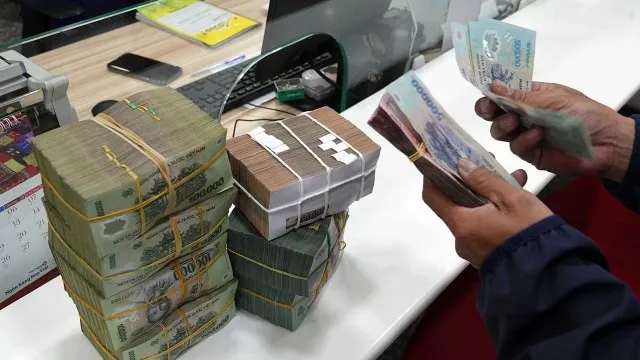 Dòng tiền đang chảy mạnh vào lĩnh vực bất động sản.