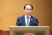 Bộ trưởng Bộ Tư pháp Hoàng Thanh Tùng trình bày tờ trình dự án luật.
