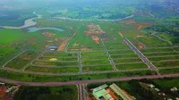 Việc tạo lập quỹ đất sạch ngày càng khó khăn. Ảnh: Lê Toàn.