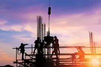 Bên cạnh chi phí lãi vay tăng, các nhà thầu xây dựng đang chịu áp lực từ chi phí vật liệu xây dựng tăng mạnh