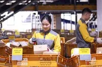 Doanh thu bưu chính cán mốc 70.000 tỷ đồng
