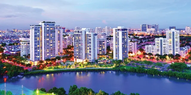 Bất động sản TP.HCM có sức hút rất lớn. Ảnh Lê Toàn.