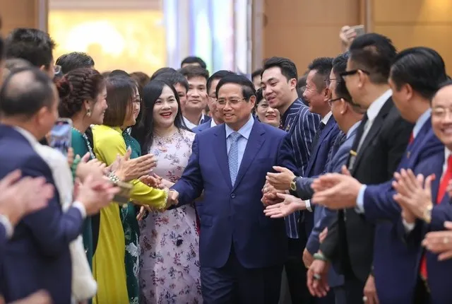 Thủ tướng Phạm Minh Chính với các doanh nhân tại Hội nghị. Ảnh: VGP.