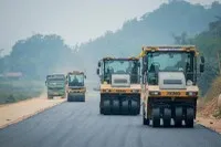 Thúc giải ngân vốn đầu tư công là đòn bẩy cho tăng trưởng 2 con số. Ảnh: Đức Thanh