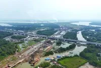 Hạ tầng giao thông liên vùng kích hoạt thị trường bất động sản vùng ven TP.HCM. Ảnh: Lê Toàn.