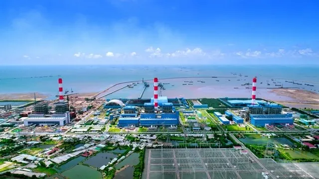 Trung tâm nhiệt điện Duyên Hải có các nhà máy nhiệt điện dùng than nhập khẩu.